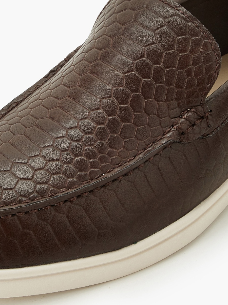 Men Textured Slip-on Loafers