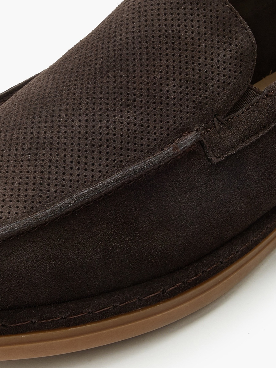 Men Textured Slip-On Loafers