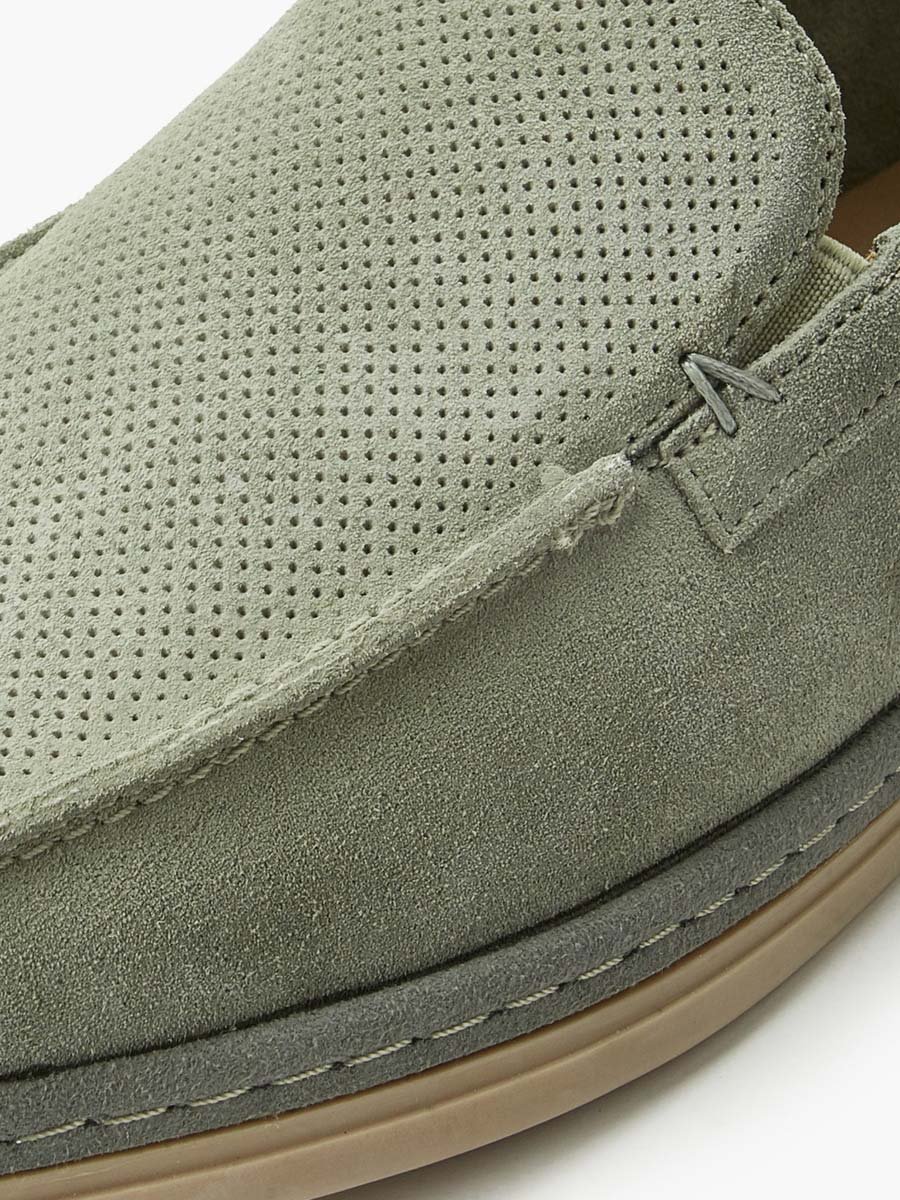 Men Textured Slip-On Loafers