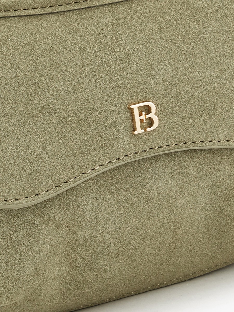 Shoulder Bag with Chain Strap
