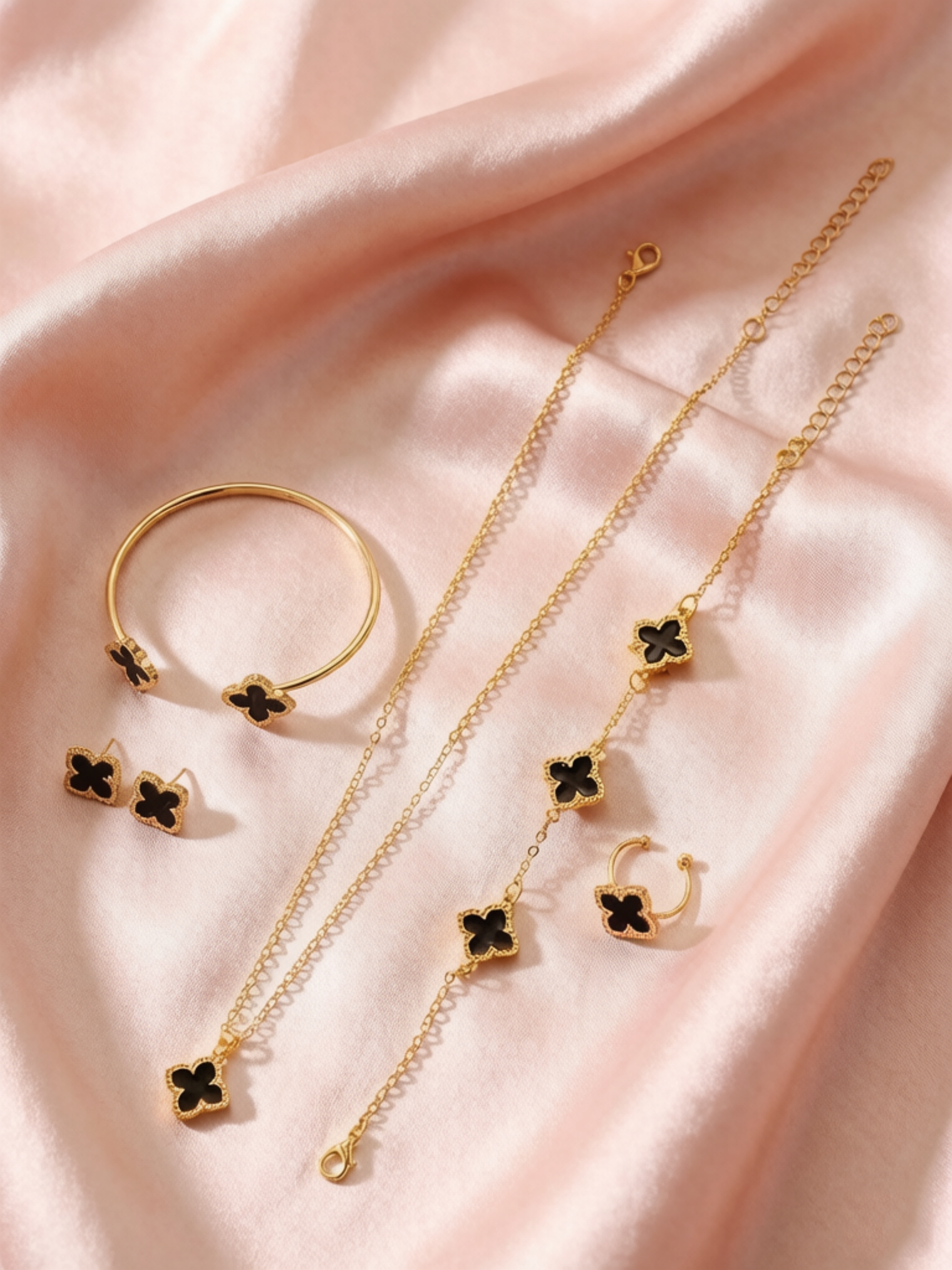 Gold Four-Leaf Clover Jewelry Set (5-Piece).
