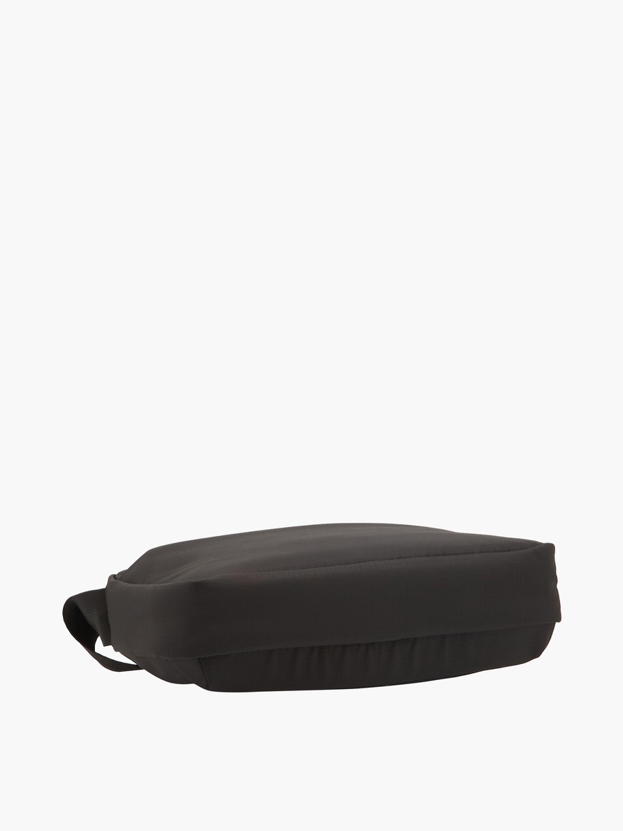 Men Textured Crossbody Bag