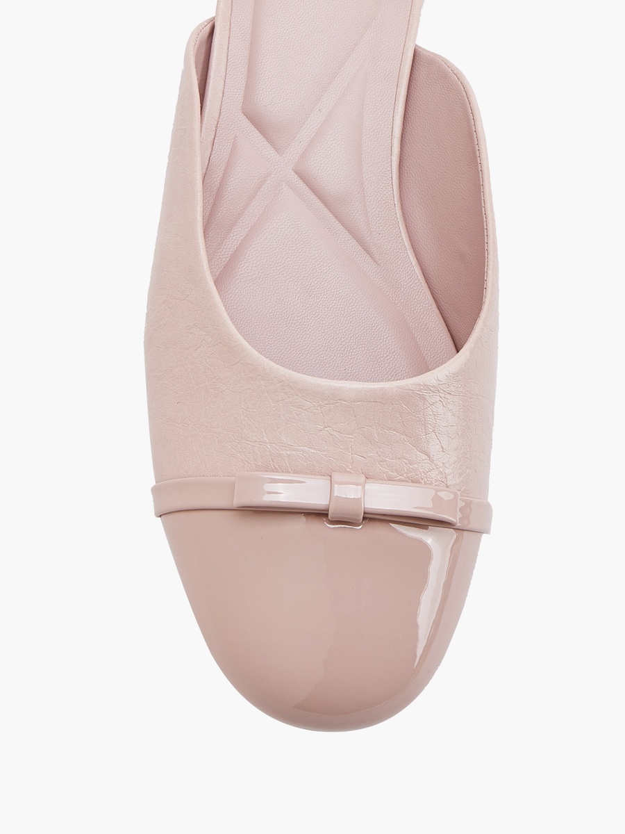 Women Crinkle Textured Mules