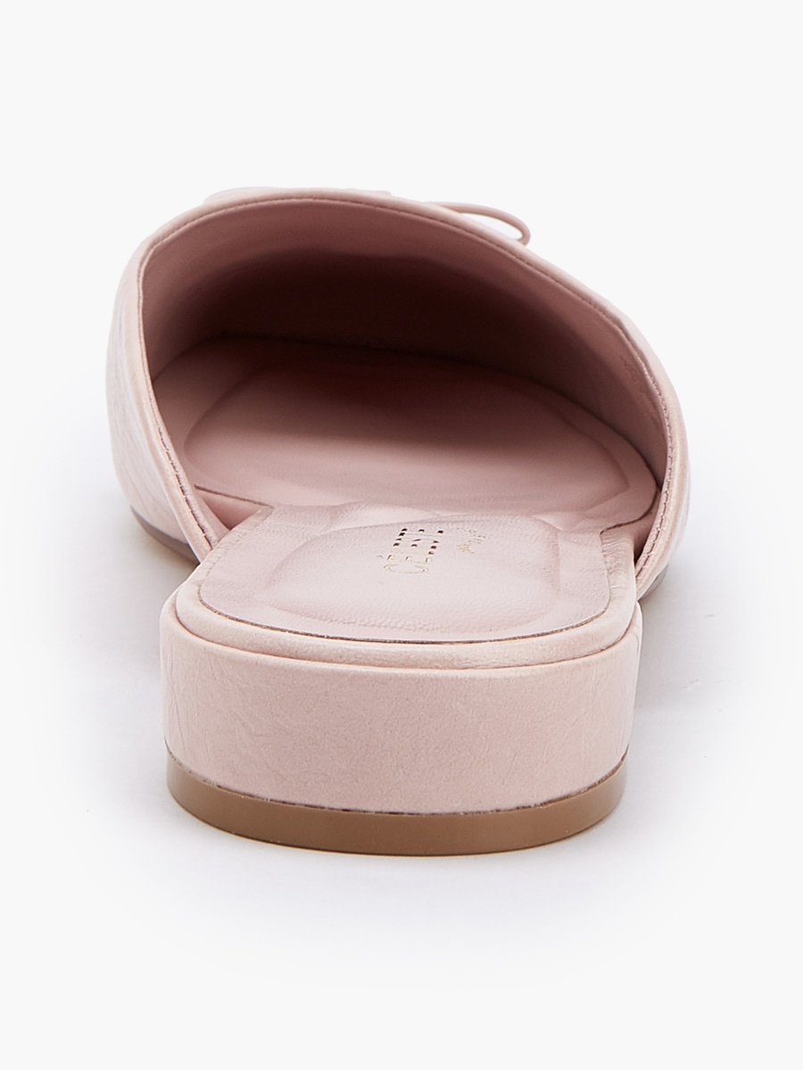 Women Crinkle Textured Mules