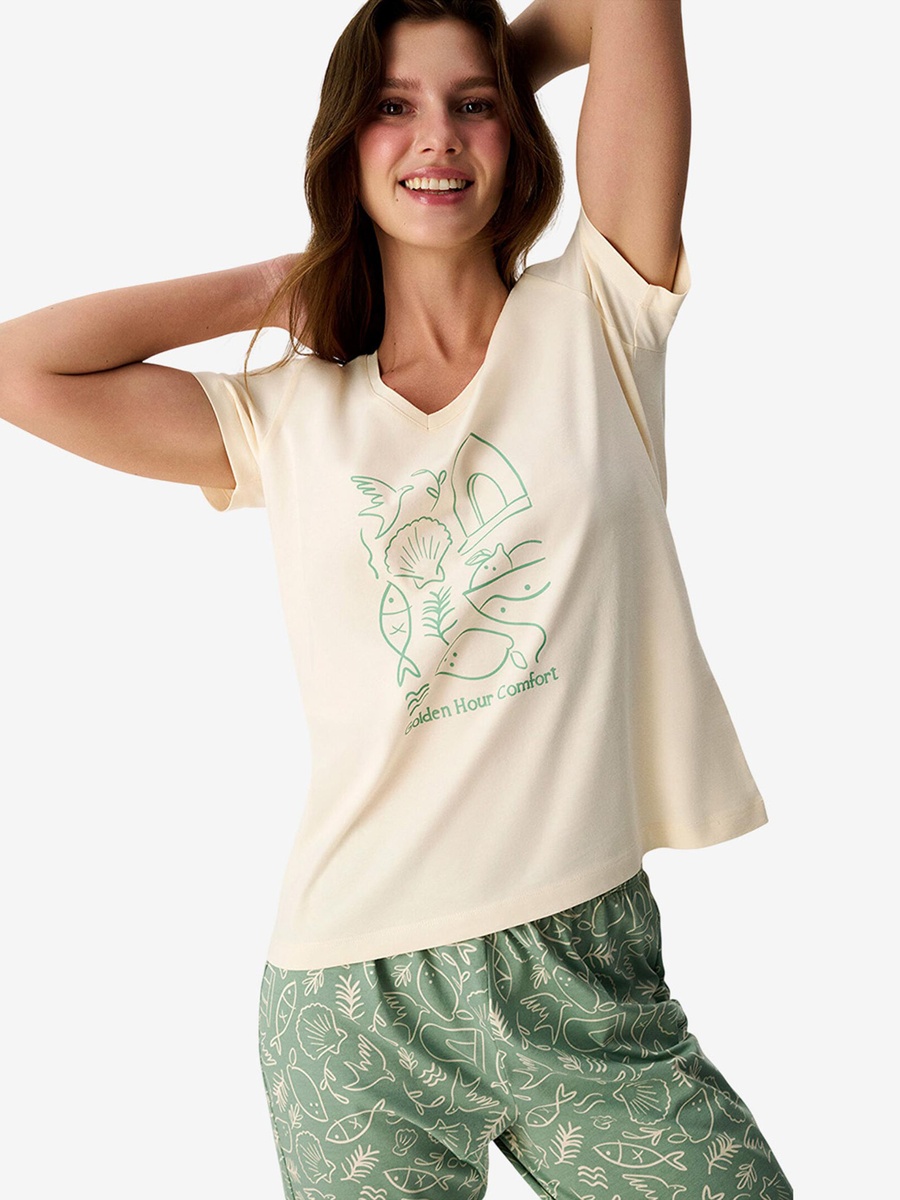 Golden Hour Short Sleeve T-Shirt and Capri Pyjama Set