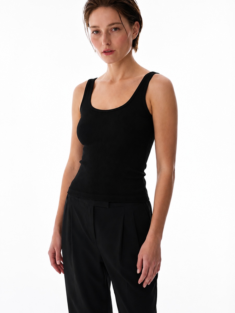 Seamless Square Neck Black Tank Top