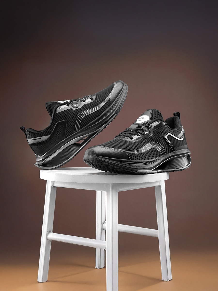 Men Black Flutter Motion Massage Lace-Up Running Shoes