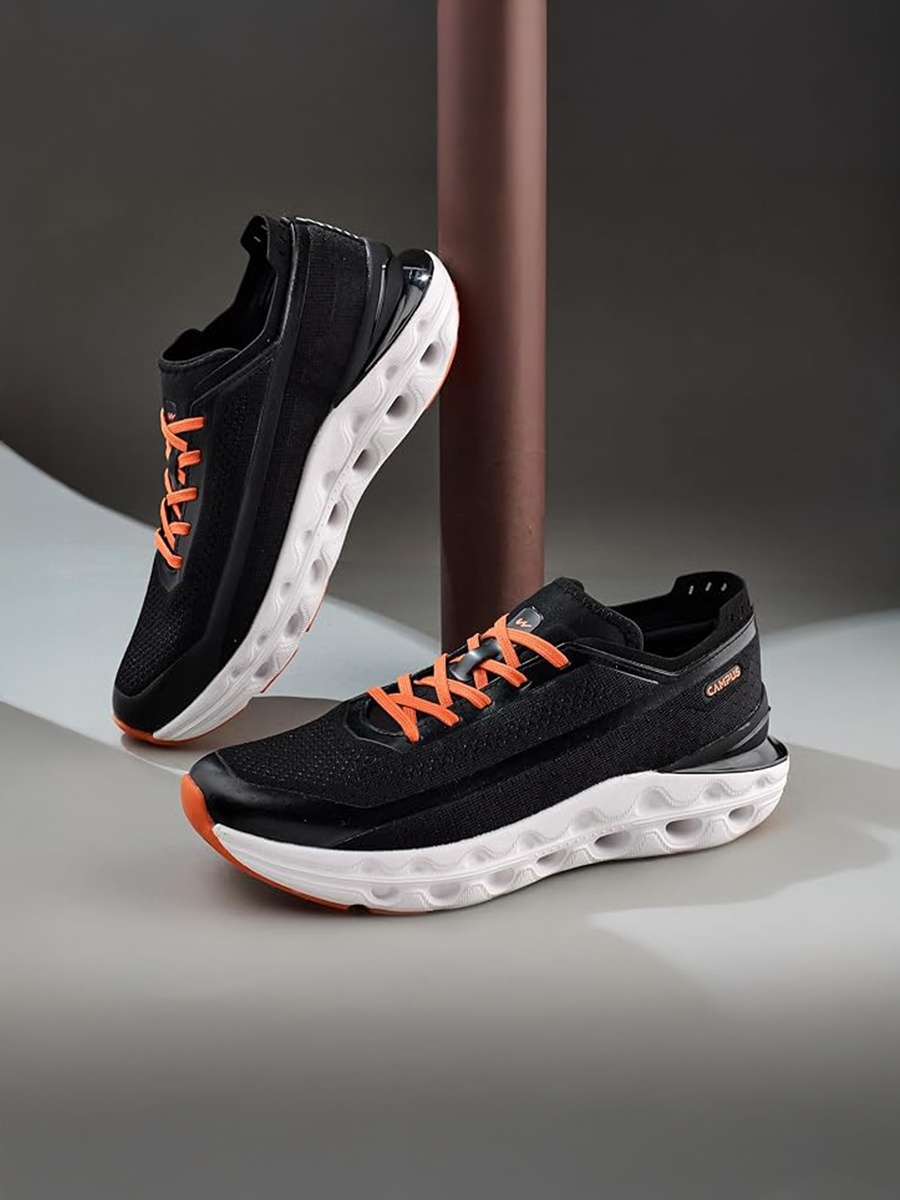 Men Black Coil Pro Bubble Yoga Max Lace-Up Running Shoes