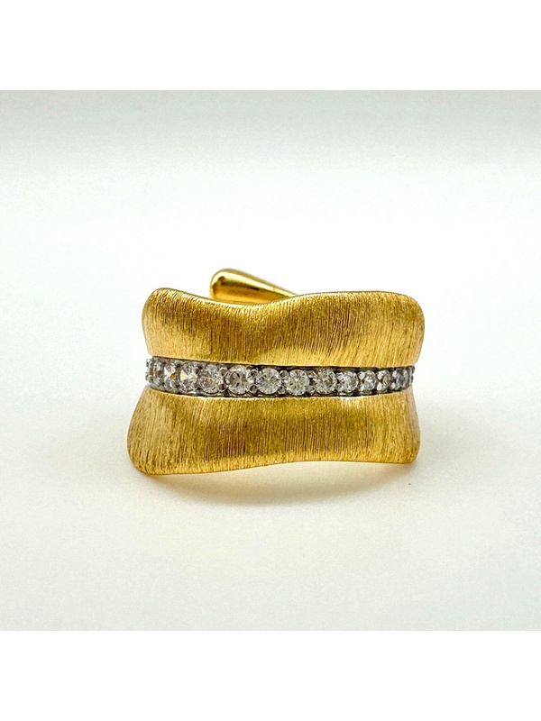 Gold Tone Wavy Zircon Ring