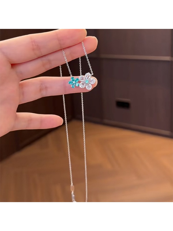 Silver Tone Flower Pendant Necklace