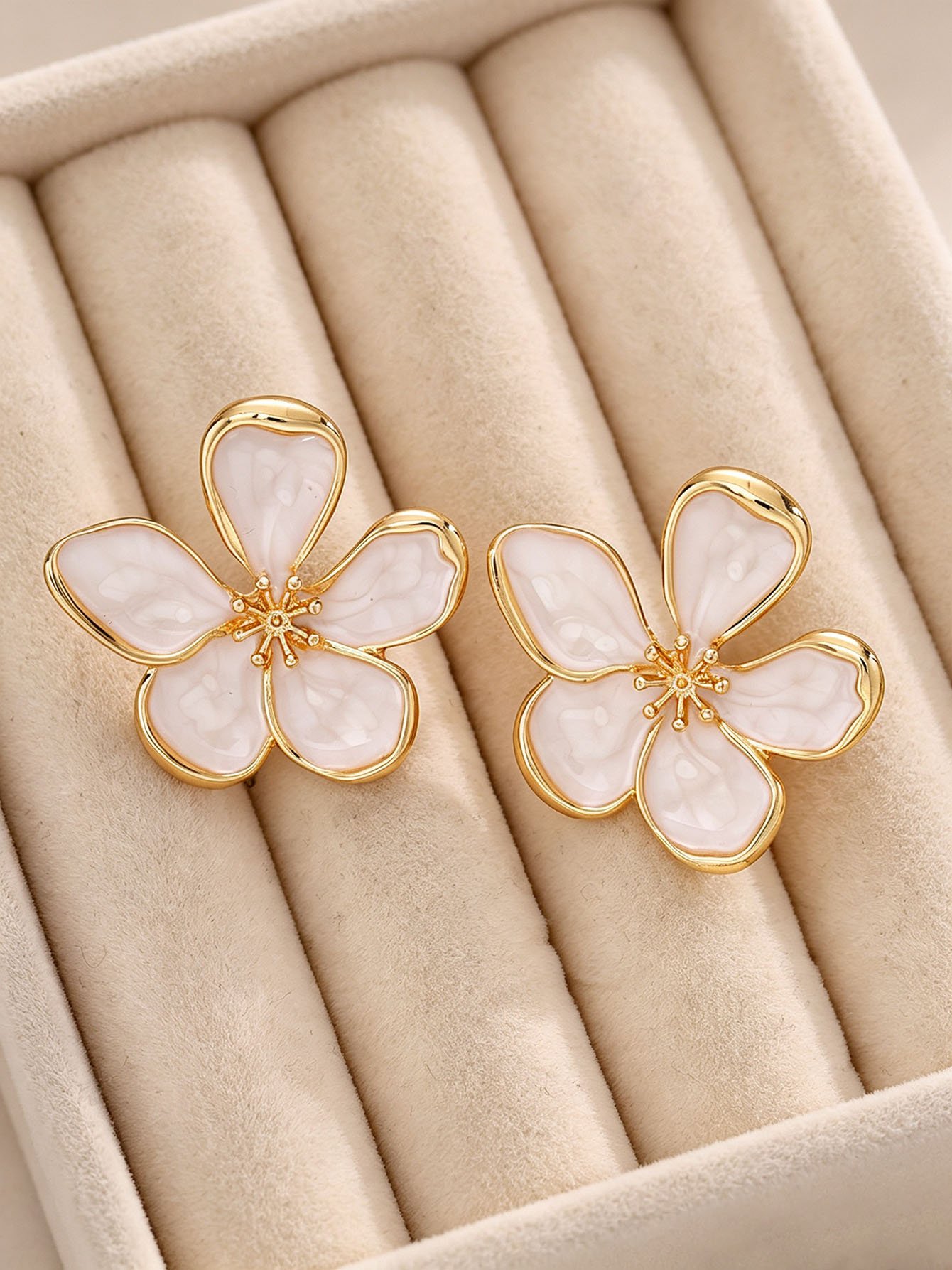 Gold and White Floral Stud Earrings - Casual Wear.