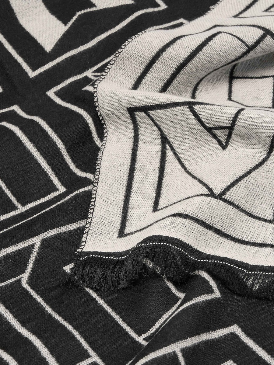 Geometric Print Winter Scarf