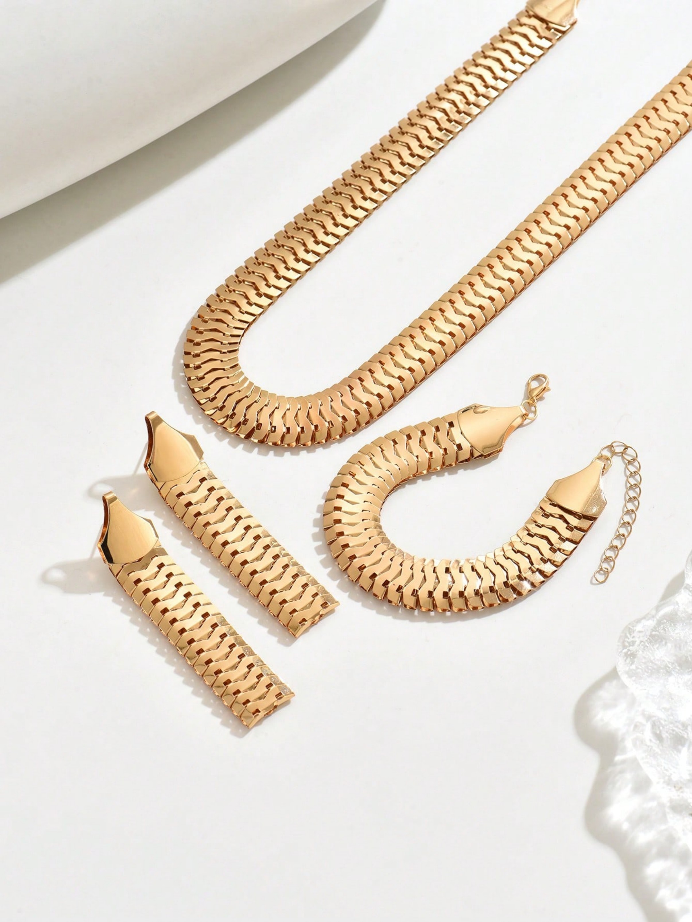 Gold Textured Choker and Bracelet Set