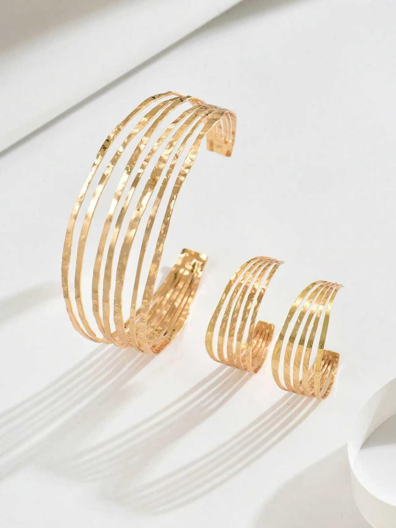Golden Hammered Choker and Hoop Earring Set