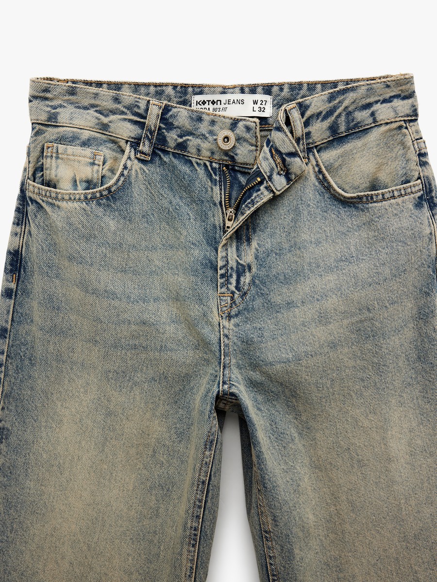Mid Rise Washed Straight Jeans