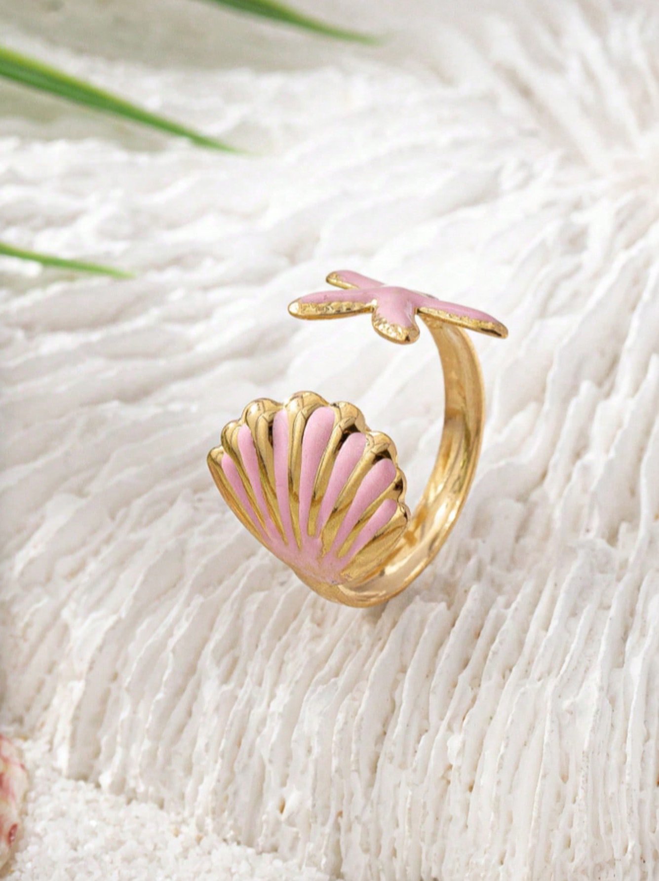 Pack of 3 - Gold Tone Enamel Seashell and Starfish Rings