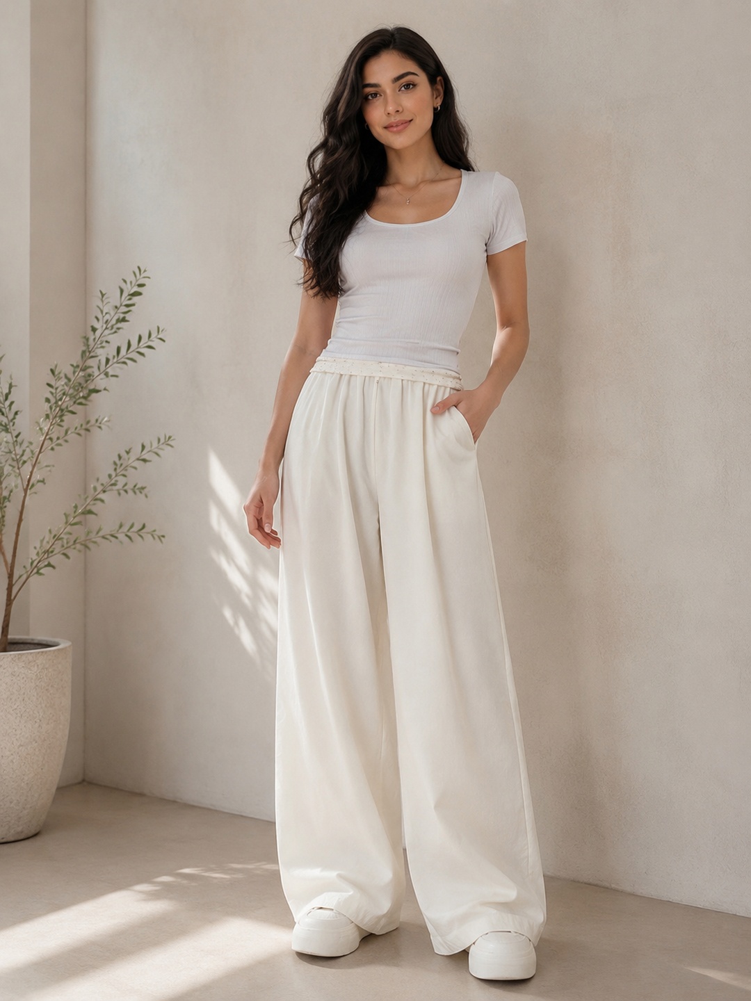 White Solid High-Waisted Wide-Leg Pants