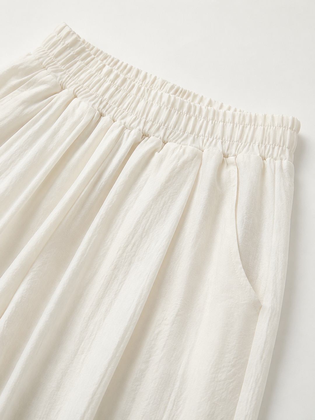 Off-White Solid Pocket Details Loose Wide-Leg Pants