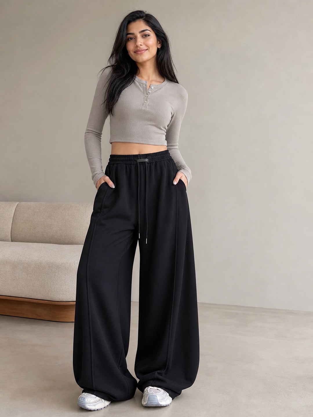 Black Solid Pintuck Details Wide-Leg Drawstring Sweatpants