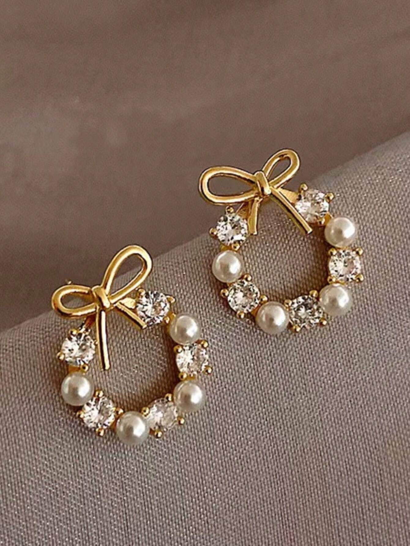 Gold Bowknot Pearl and Zircon Stud Earrings for Women - Casual Wear.