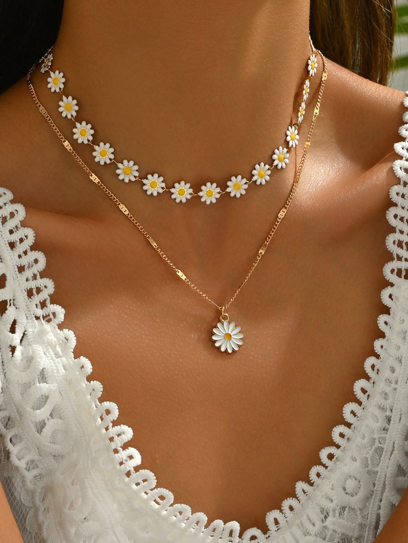 Golden Daisy Layered Necklace Set