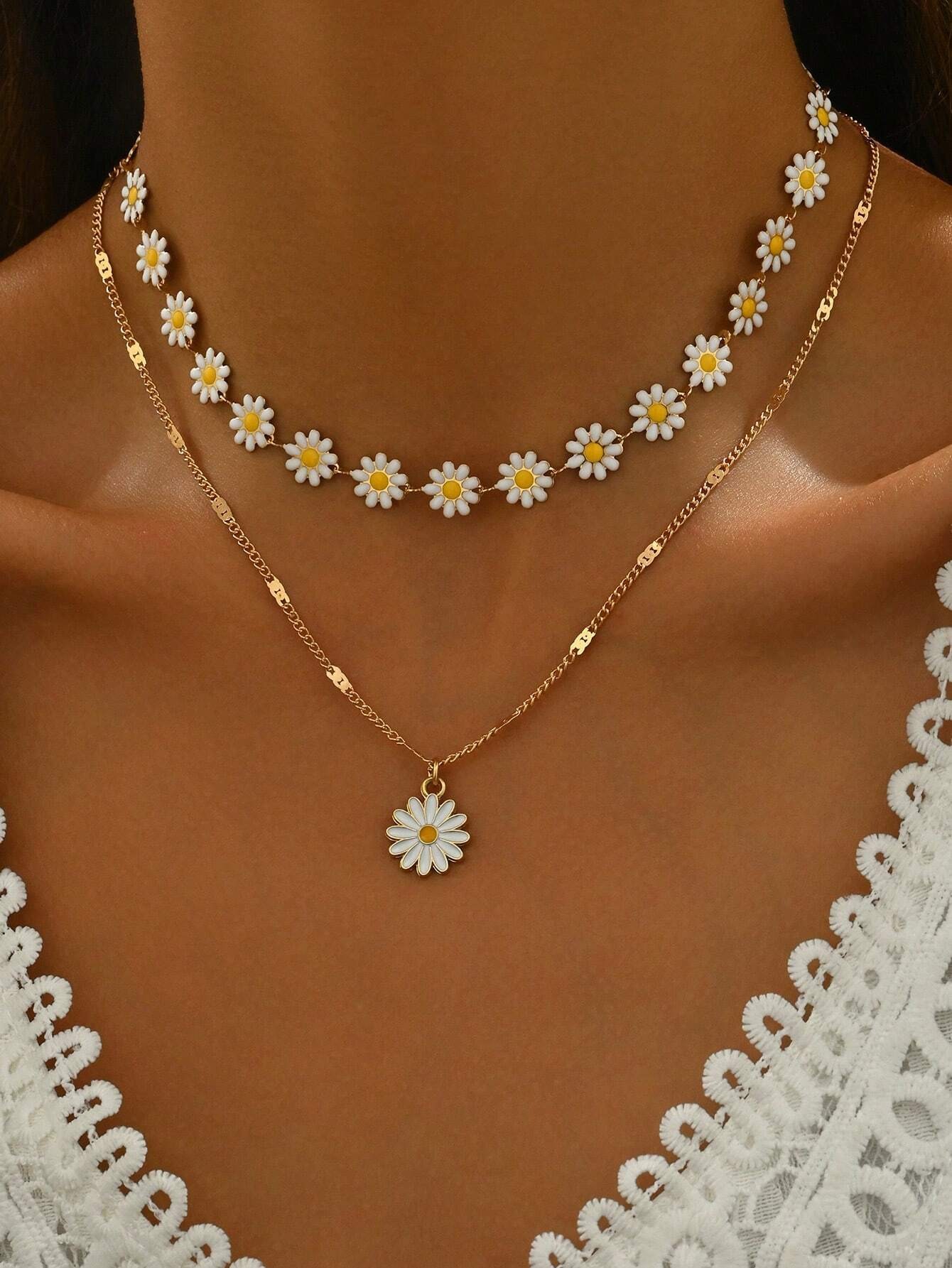 Golden Daisy Layered Necklace Set