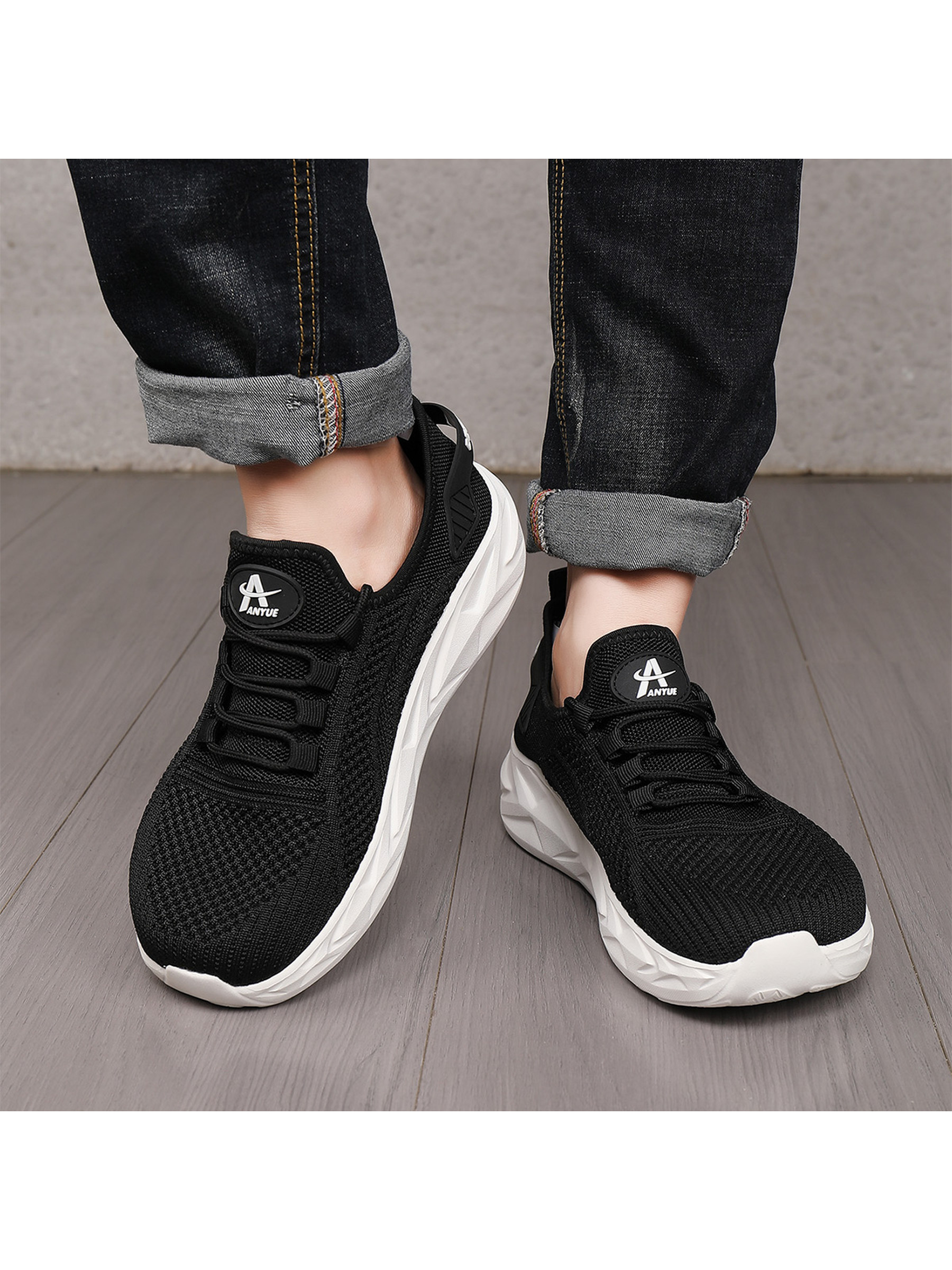 Mens Black Lightweight Sporty Sneakers