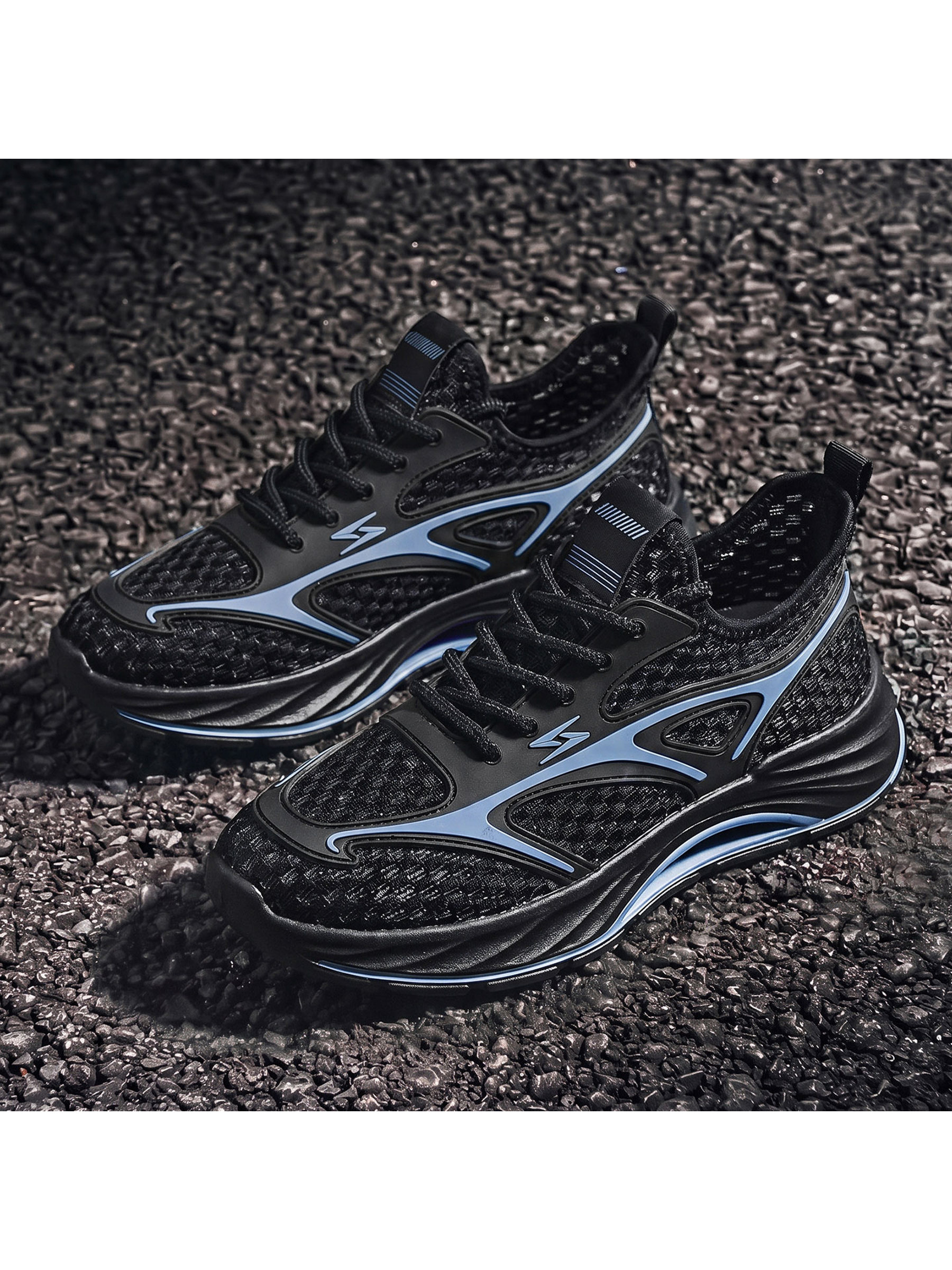 Black Mesh Breathable Sneakers