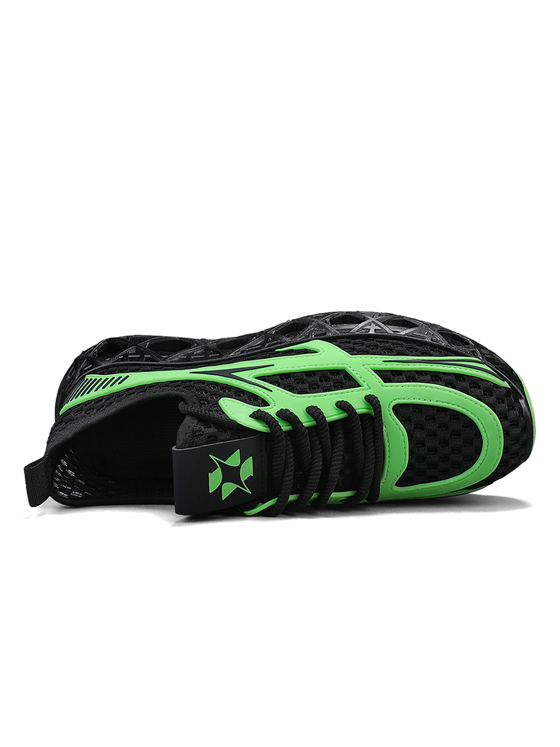 Mens Dynamic Green and Black Sporty Sneakers
