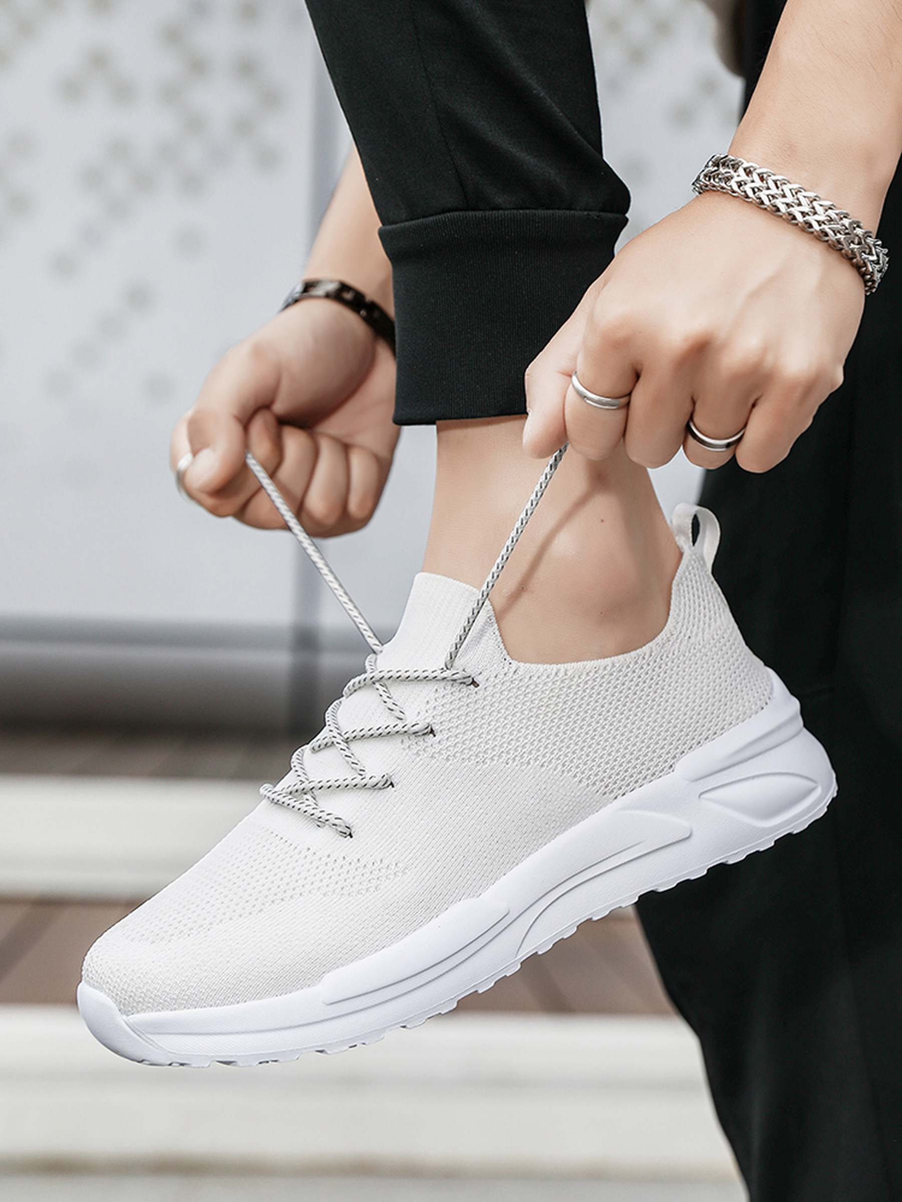 Mens White Lightweight Knit Sporty Sneakers