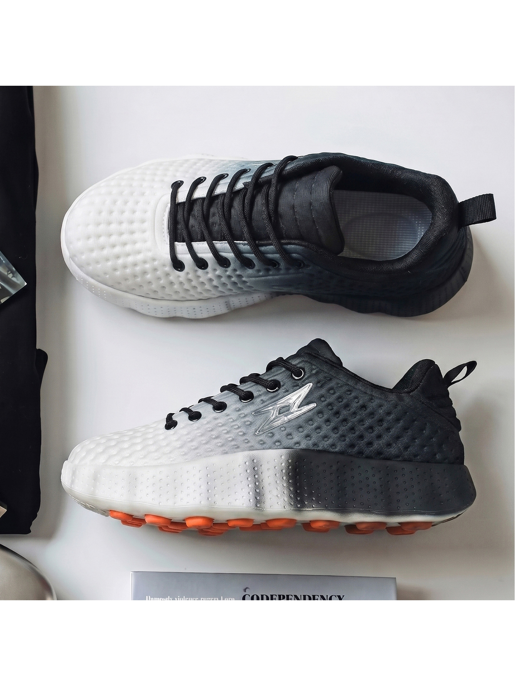 Mens Gradient Sporty Sneakers