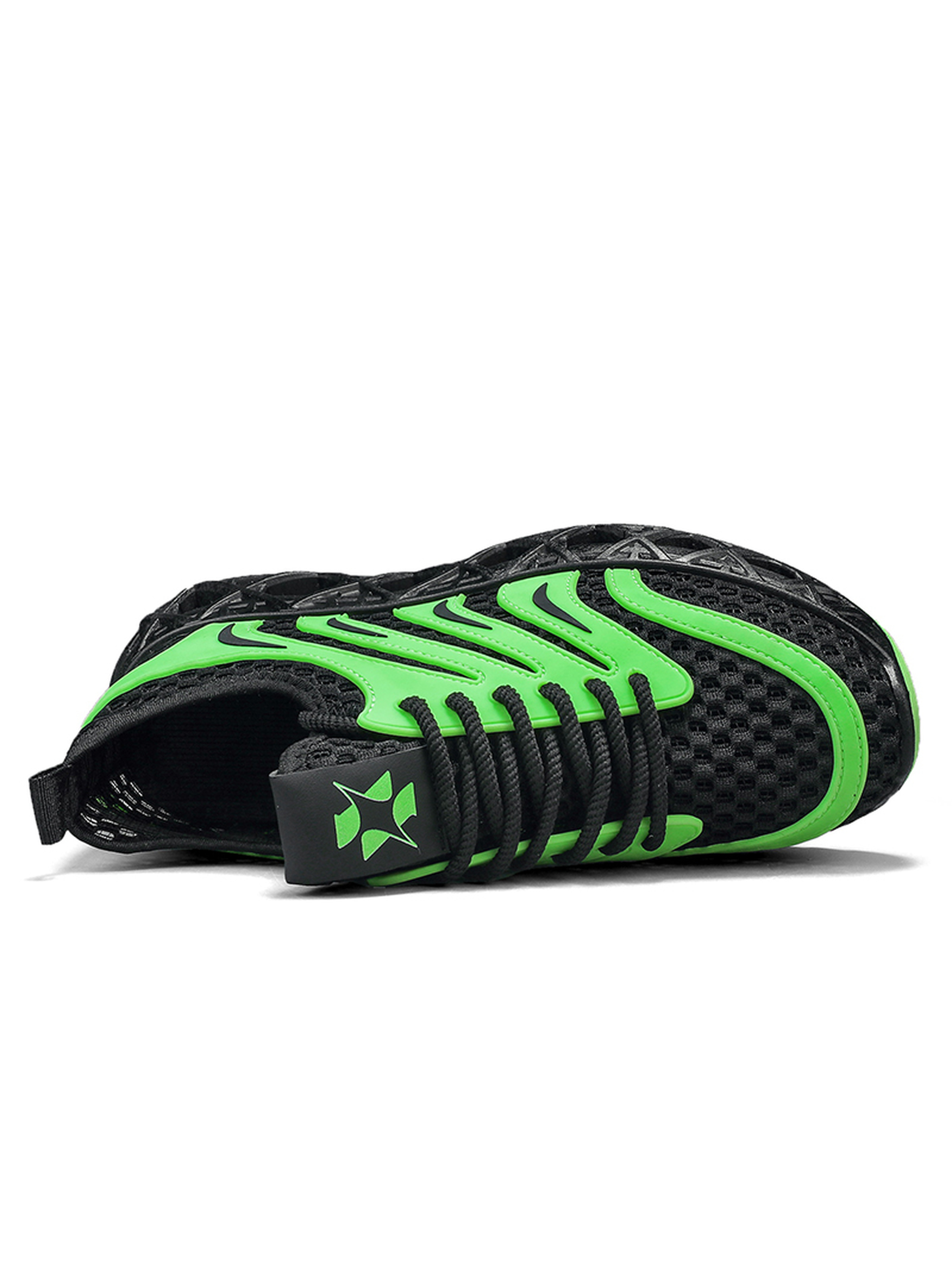 Mens Dynamic Green and Black Mesh Sporty Sneakers