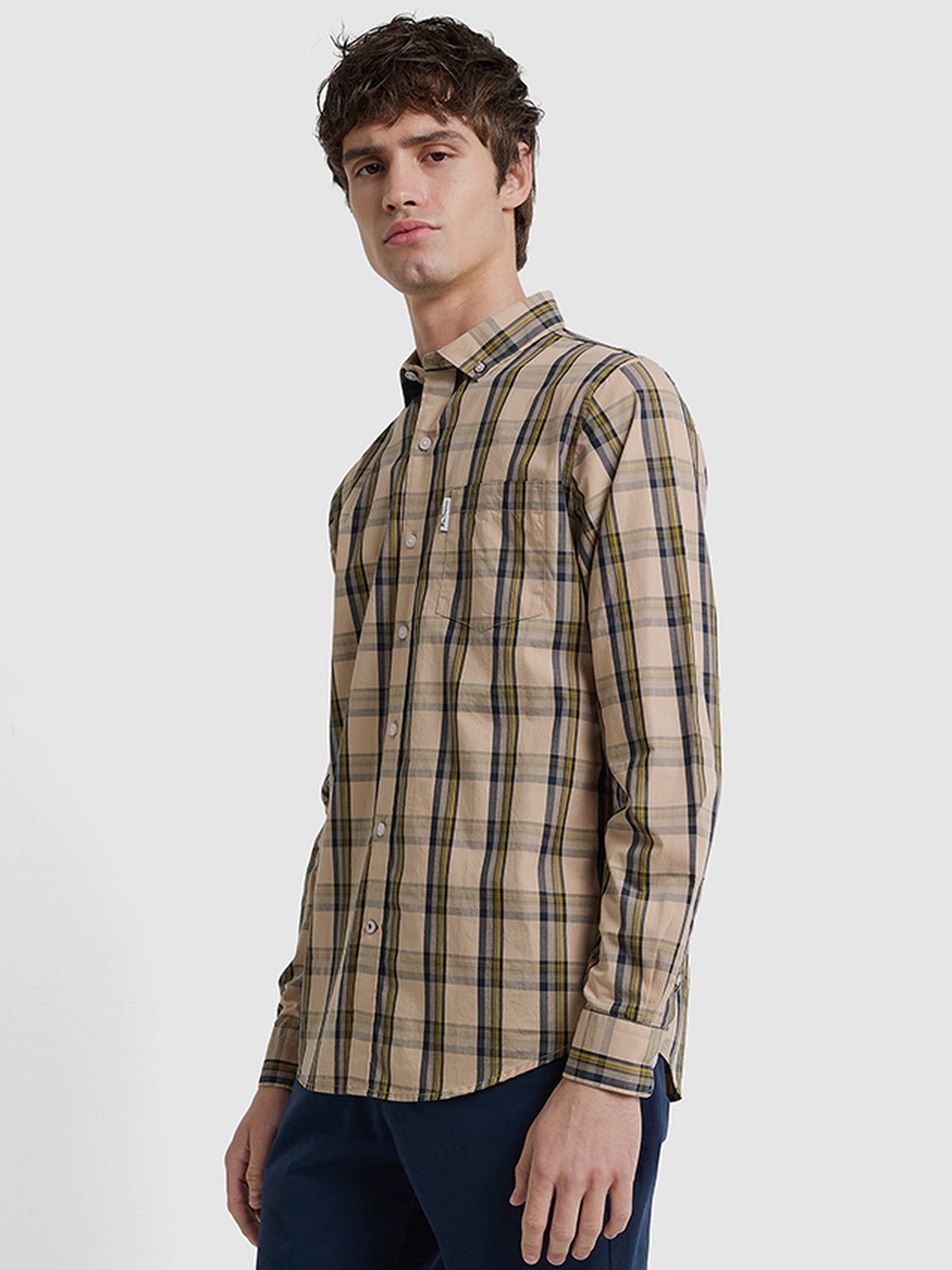 Checked Long Sleeves Shirt with Button-Down Collar