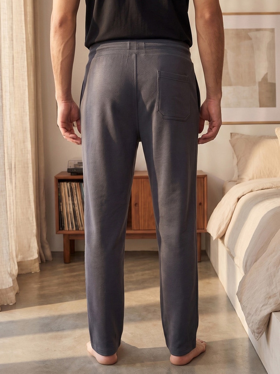 Men Regular Fit Joggers with Pockets