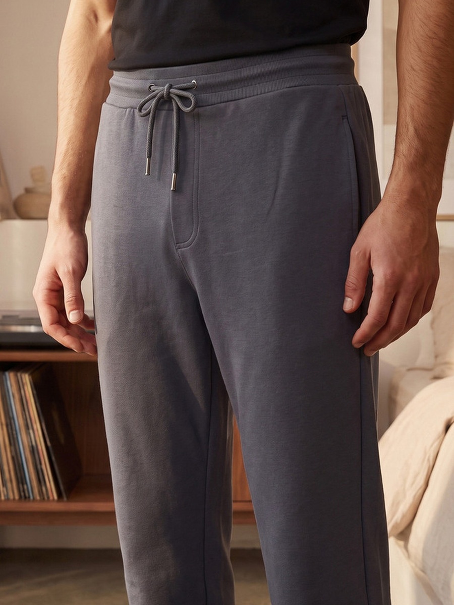 Men Regular Fit Joggers with Pockets
