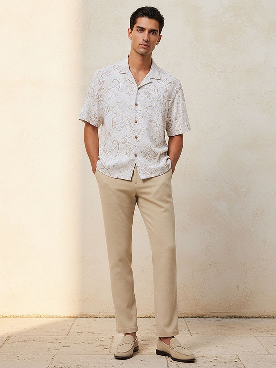 Regular Fit Collared Popcorn Print Short Sleeves Shirt