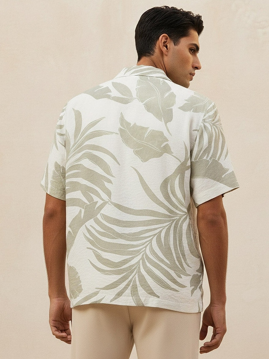 Regular Fit Collared Printed Short Sleeves Resort Shirt