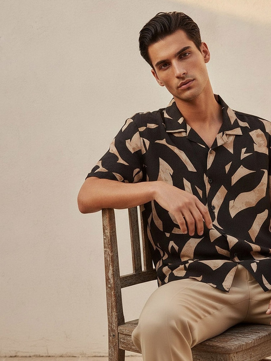 Regular Fit Collared Printed Short Sleeves Resort Shirt