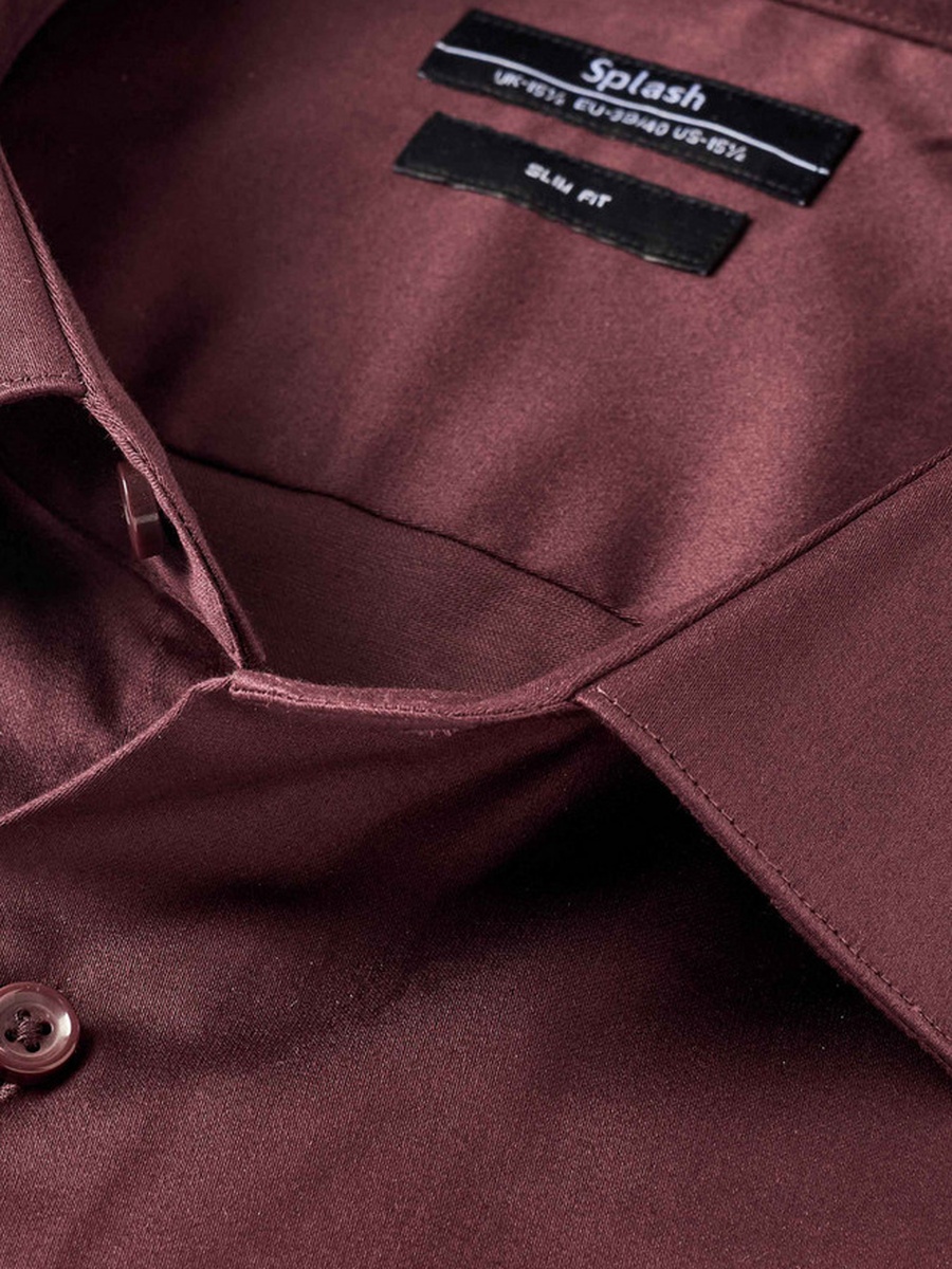 Slim Fit Collared Short Sleeves Shirt