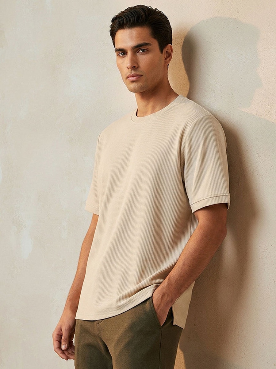 Crew Neck Short Sleeves Textured T-Shirt