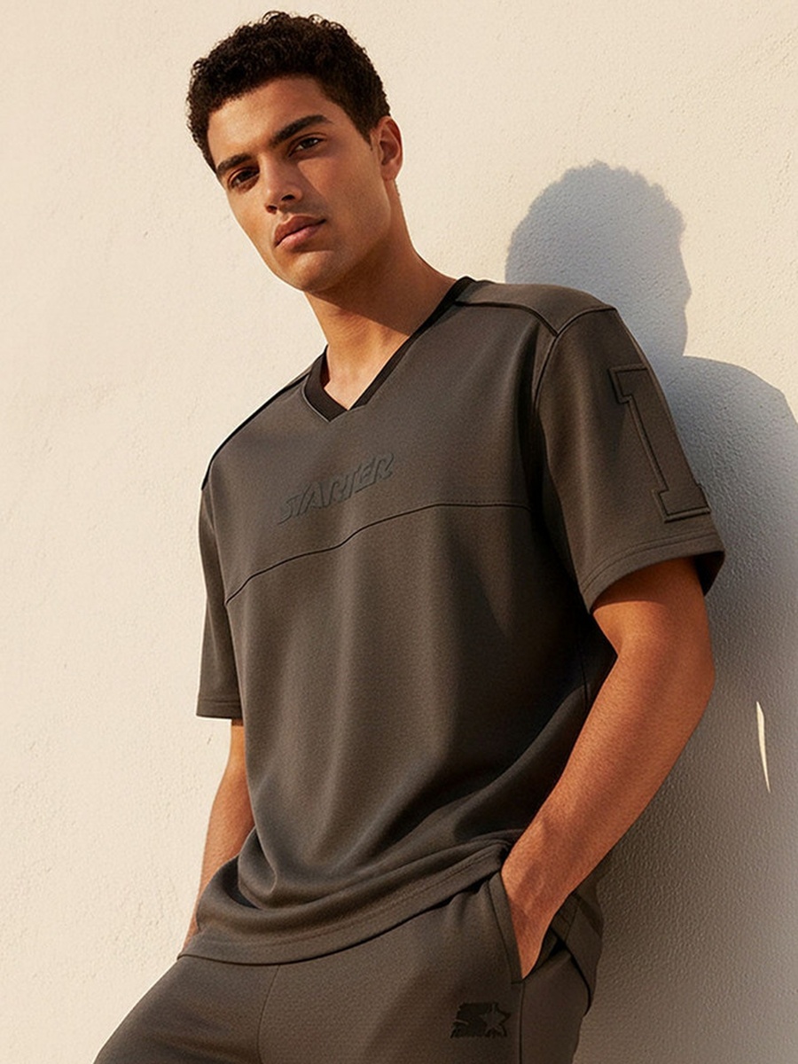 Regular Fit V-Neck Panelled T-Shirt