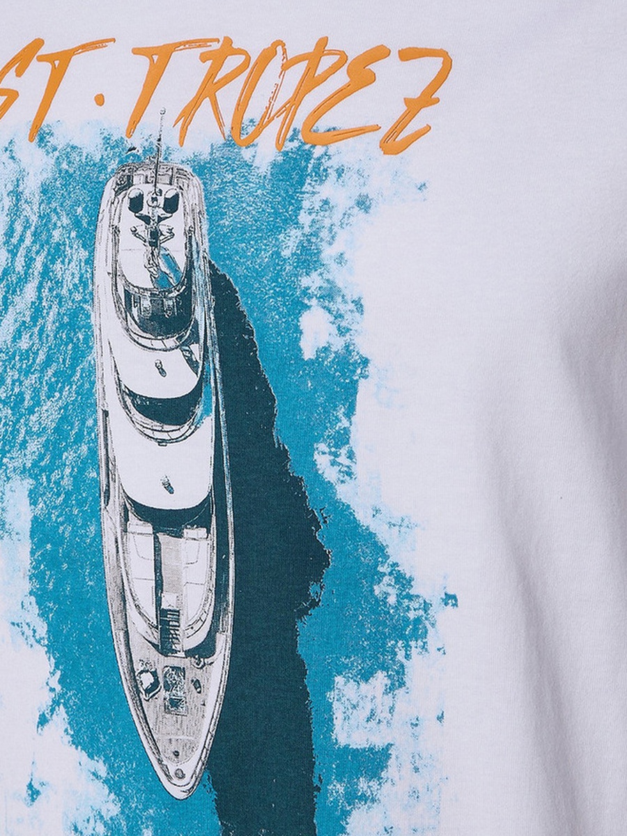 Men Slim Fit Crew Neck Short Sleeves Printed T-Shirt