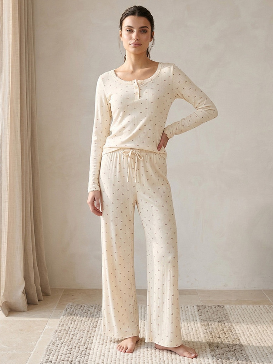 Pyjama Set with Top and Trousers