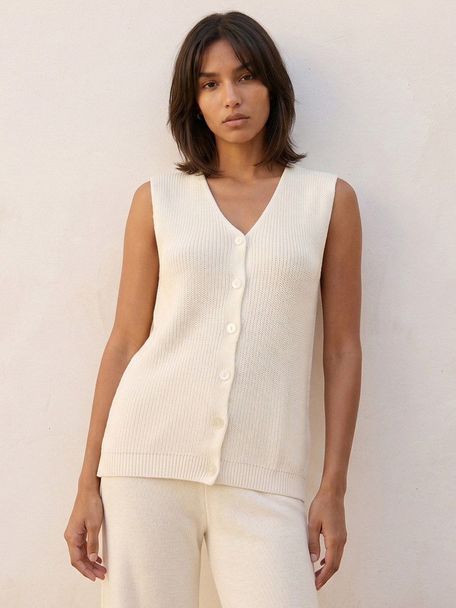 Ribbed V-Neck Sleeveless Cardigan