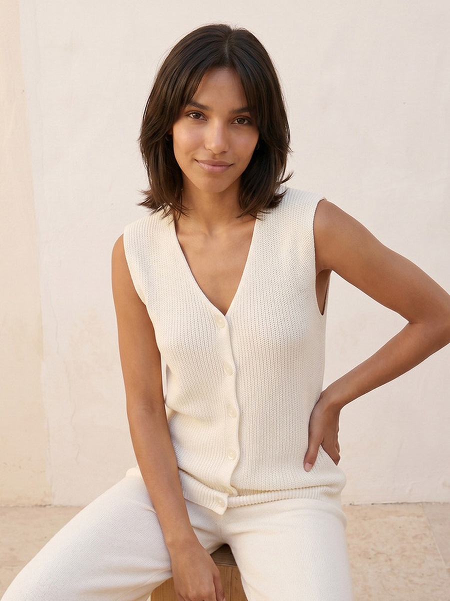Ribbed V-Neck Sleeveless Cardigan