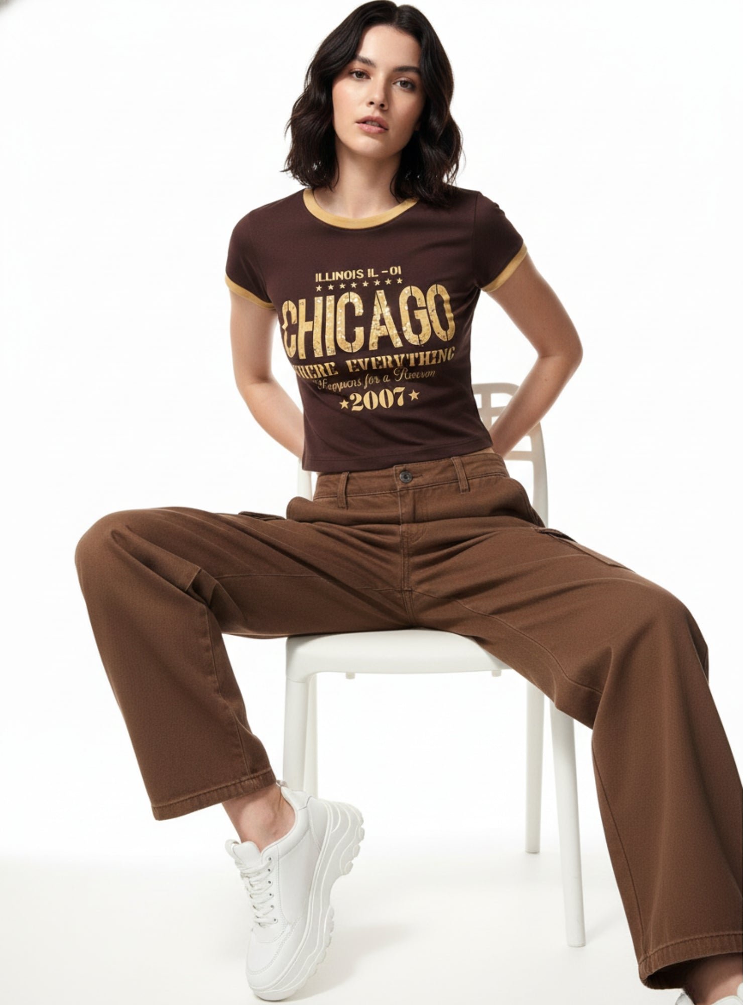 Brown Short Sleeve Graphic T-Shirt with Chicago Print