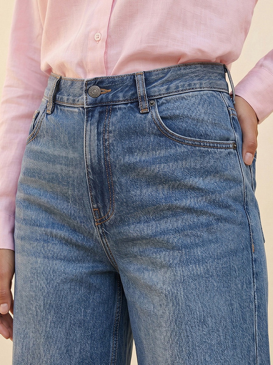 Straight Fit High Waist Jeans with Pockets