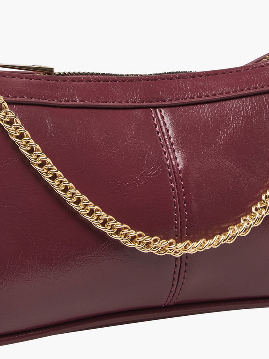 Chain Detail Shoulder Bag with Zip Closure
