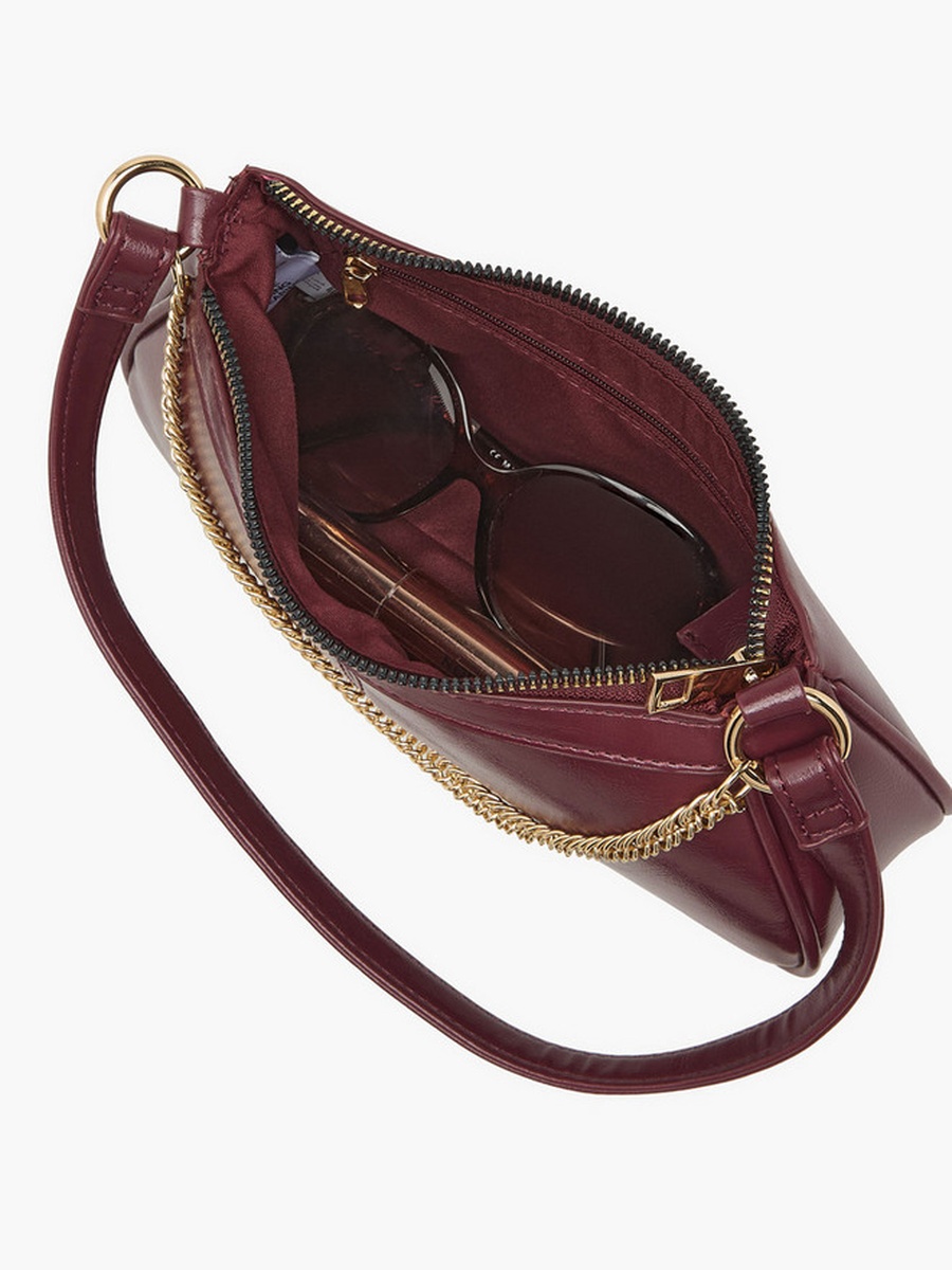 Chain Detail Shoulder Bag with Zip Closure