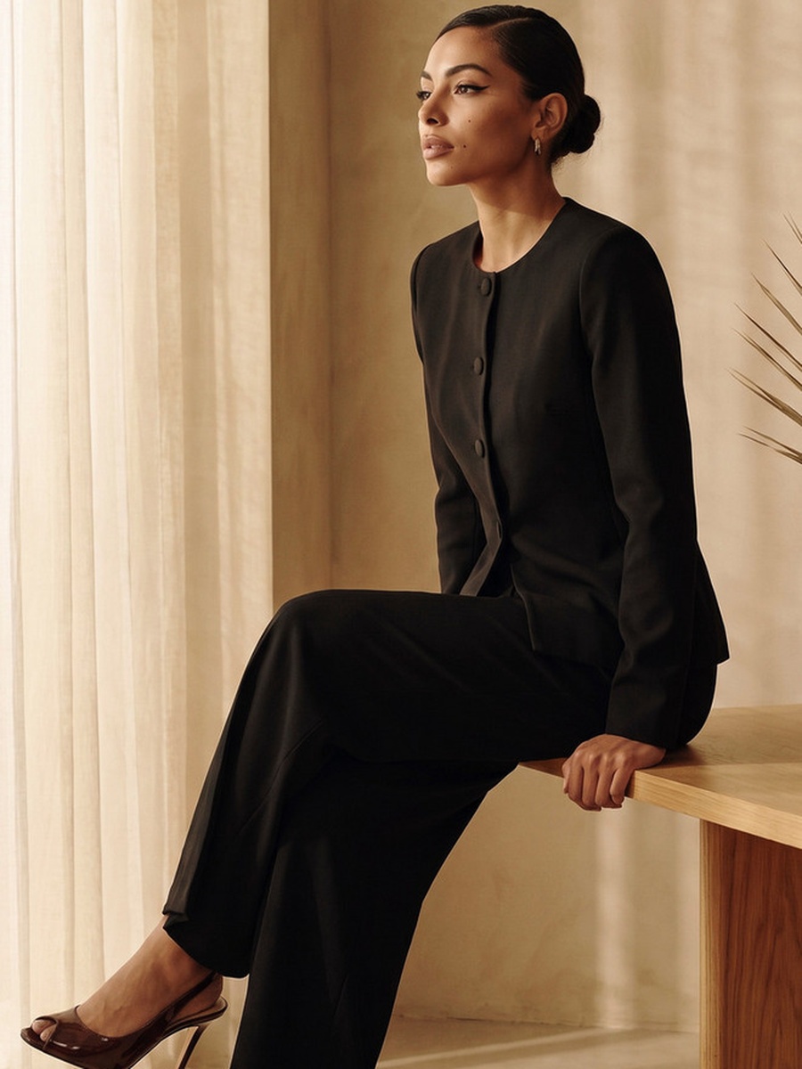 Solid Round Neck Blazer